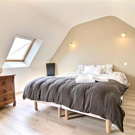 Maison Spacieuse A Plougonven Avec Jacuzzi Et Jardin Luaran gambar