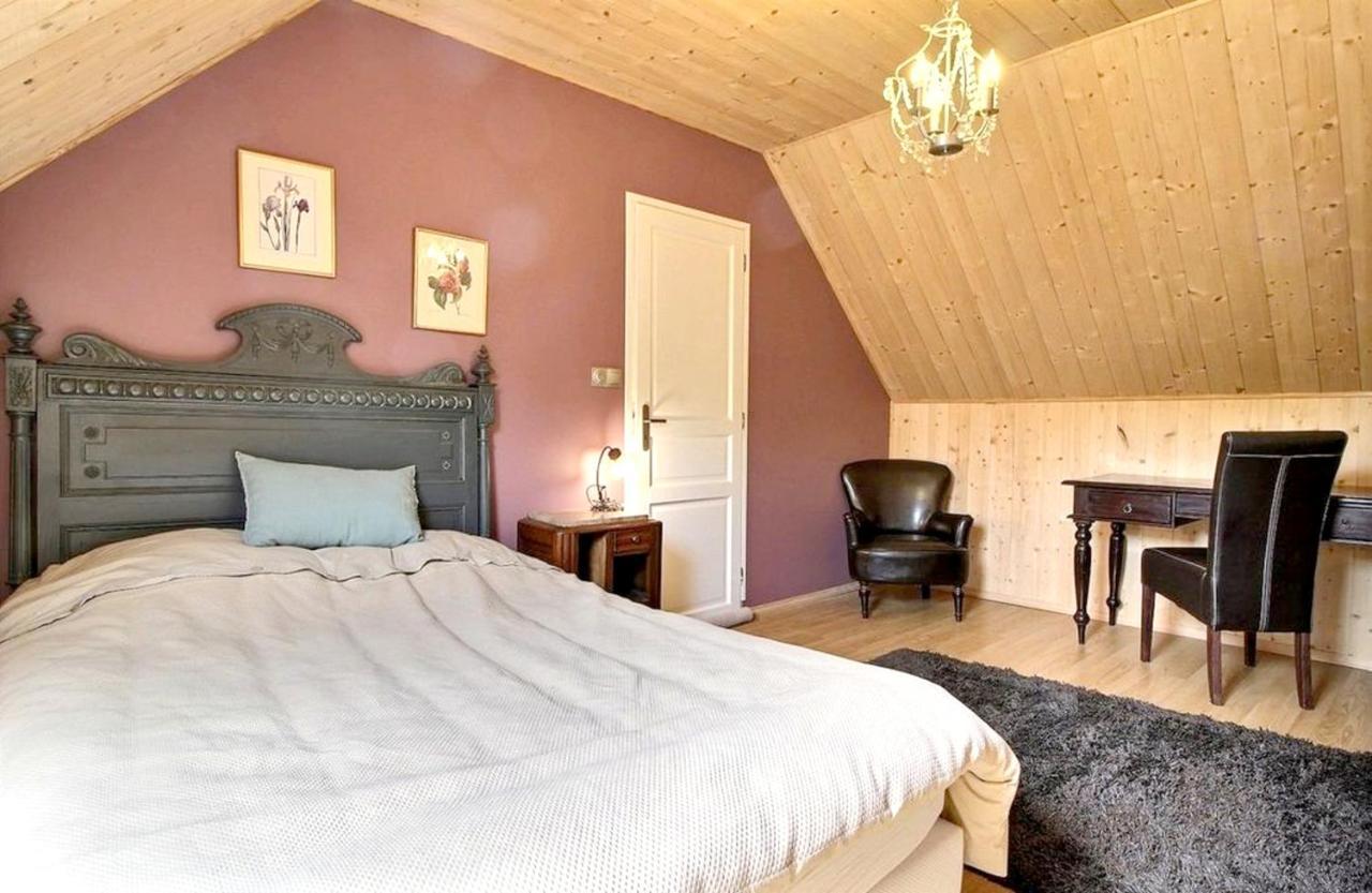 Maison Spacieuse A Plougonven Avec Jacuzzi Et Jardin Luaran gambar
