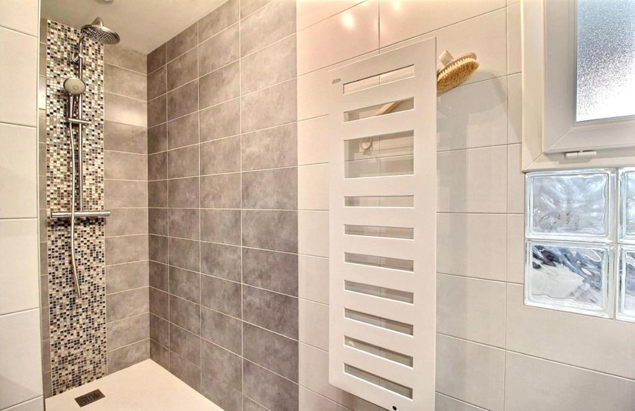 Maison Spacieuse A Plougonven Avec Jacuzzi Et Jardin Luaran gambar